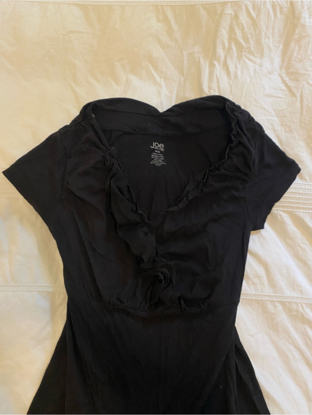Black Ruffled V-Neck Short Sleeve Top - Picture 2 of 2